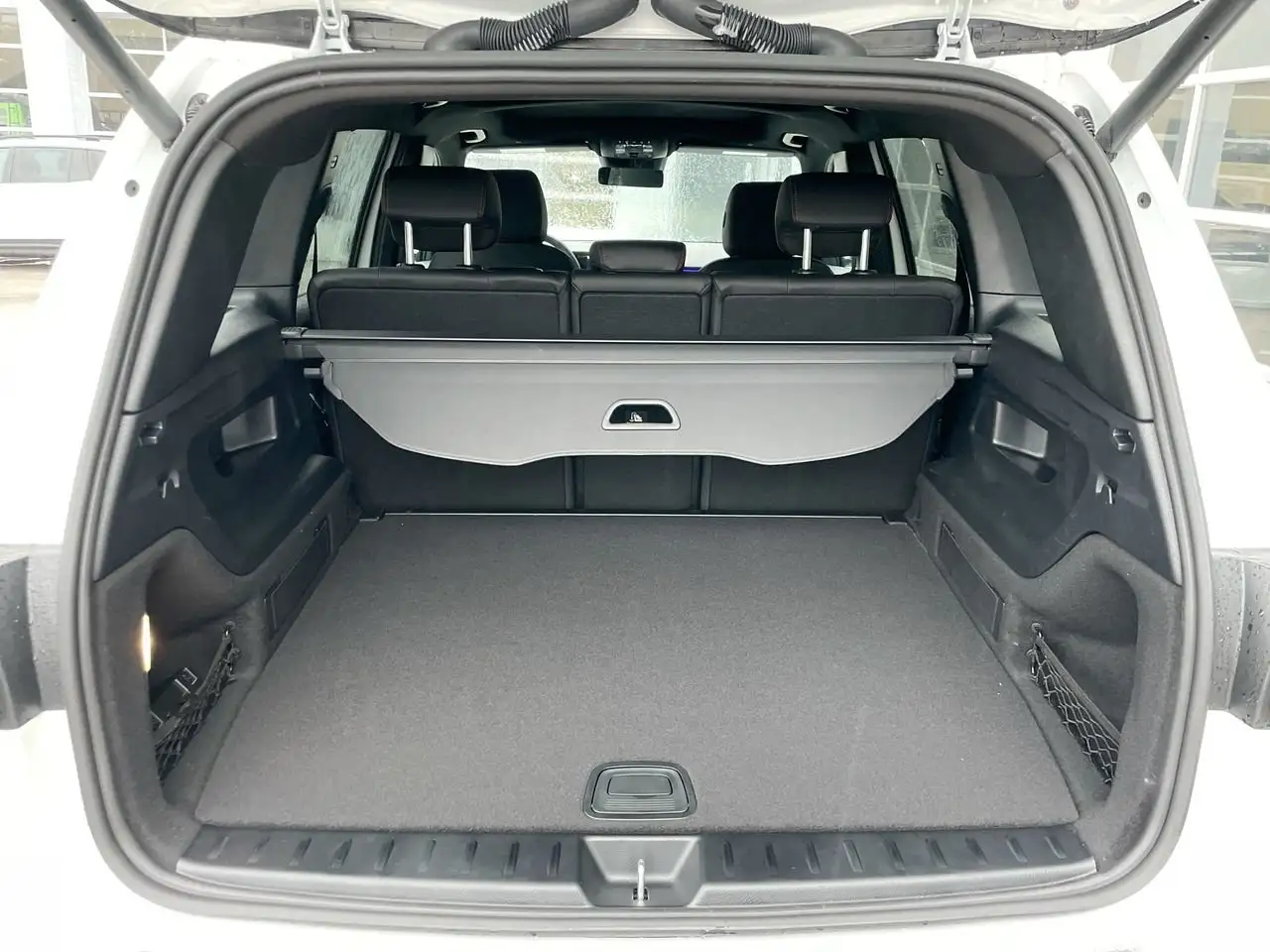 Mercedes-Benz GLB - Image 32