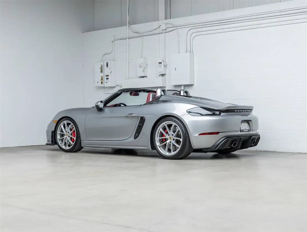 Porsche 718 Spyder - Image 15