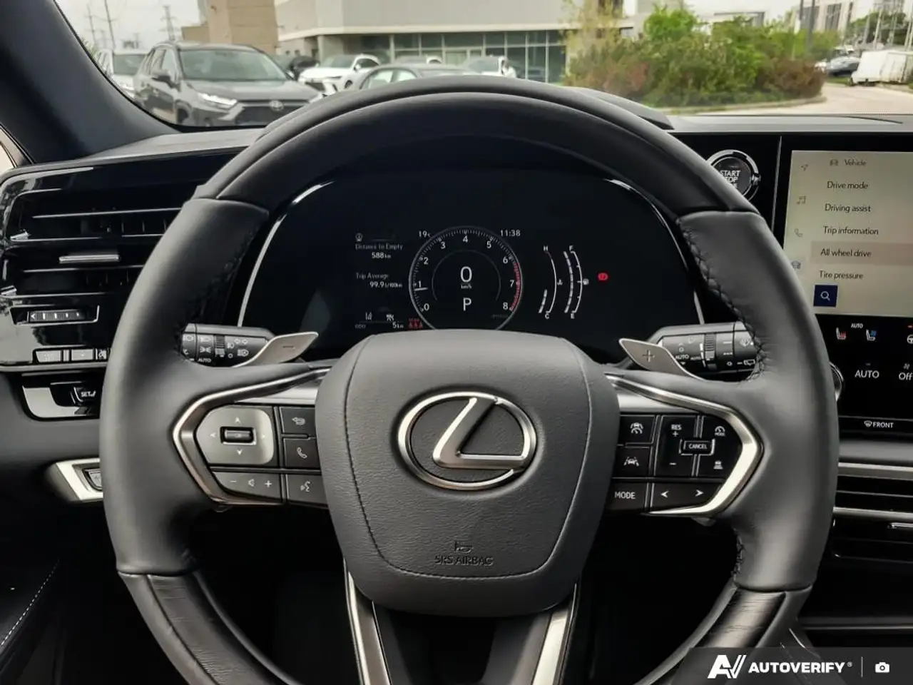 Lexus RX - Image 15
