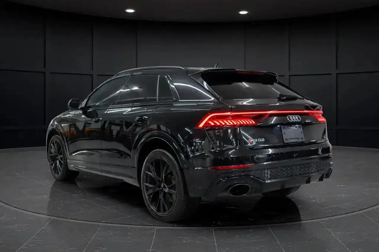 Audi RS Q8 - Image 9