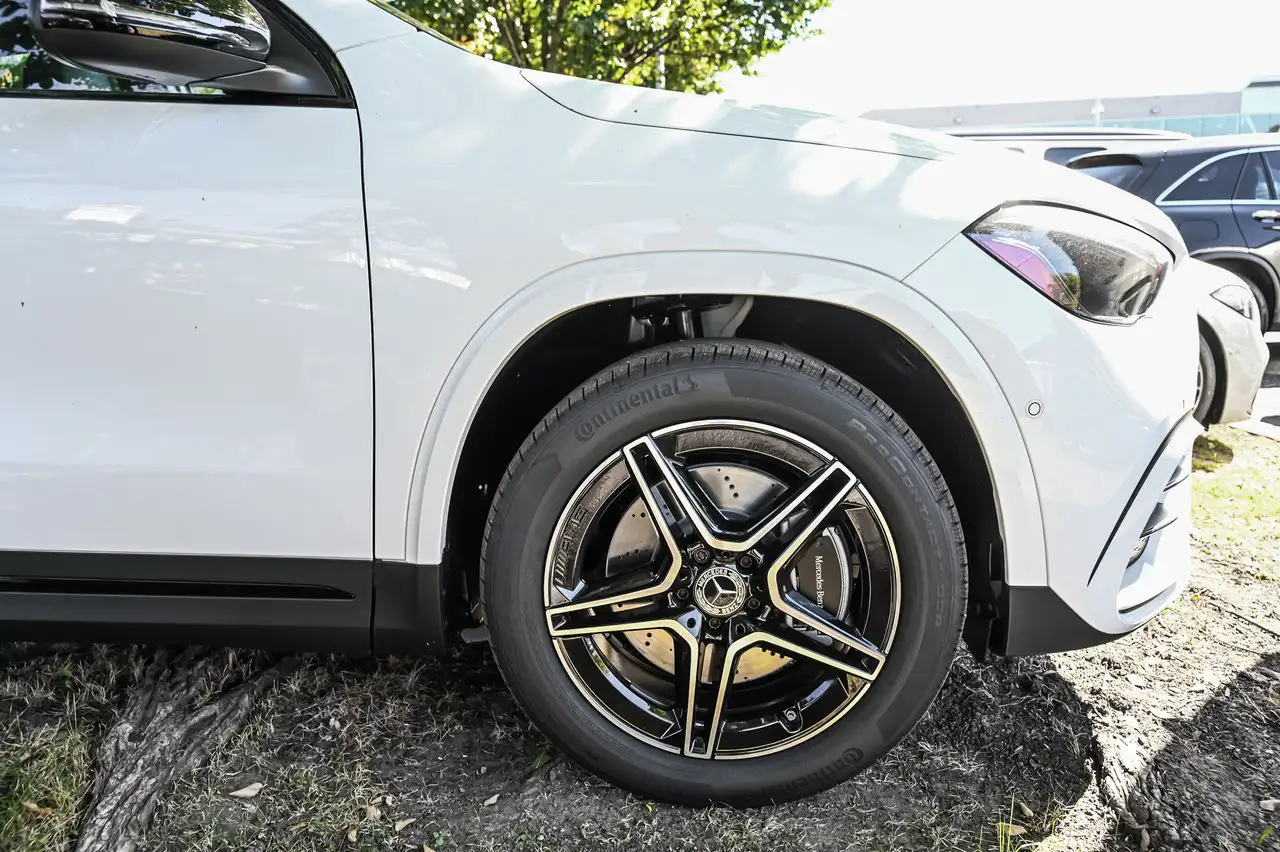 Mercedes-Benz GLA - Image 5
