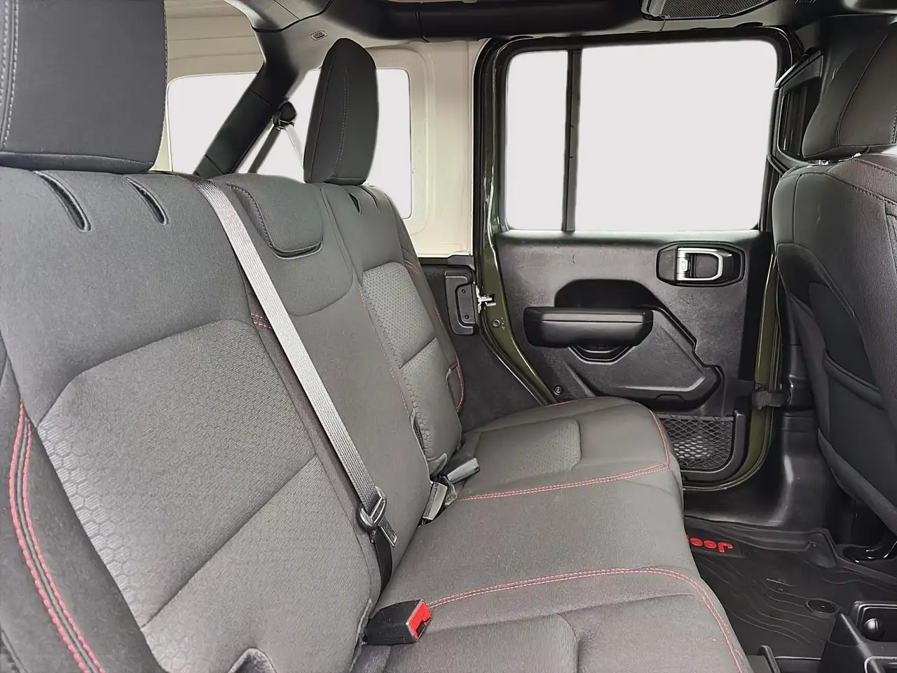 Jeep Wrangler - Image 16