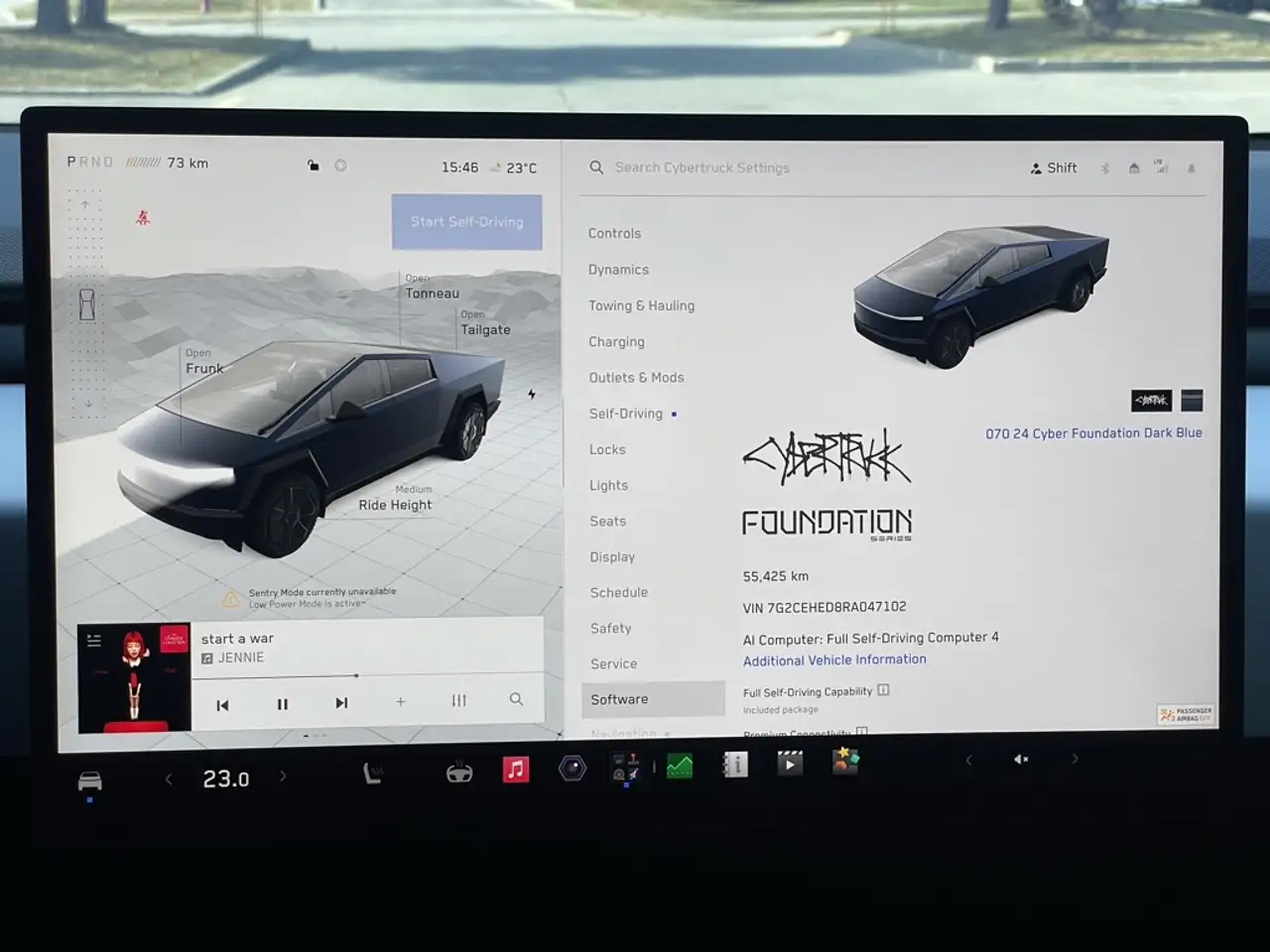 Tesla Cybertruck - Image 30