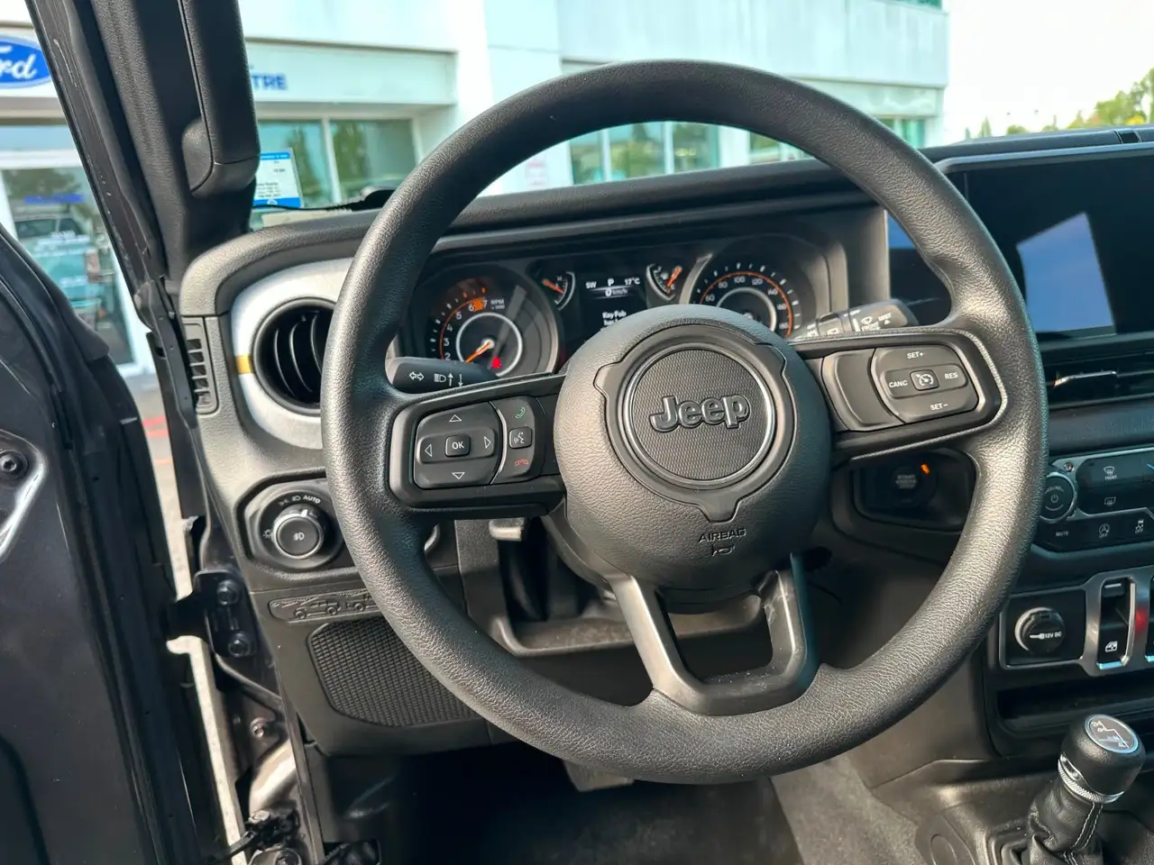 Jeep Wrangler - Image 17