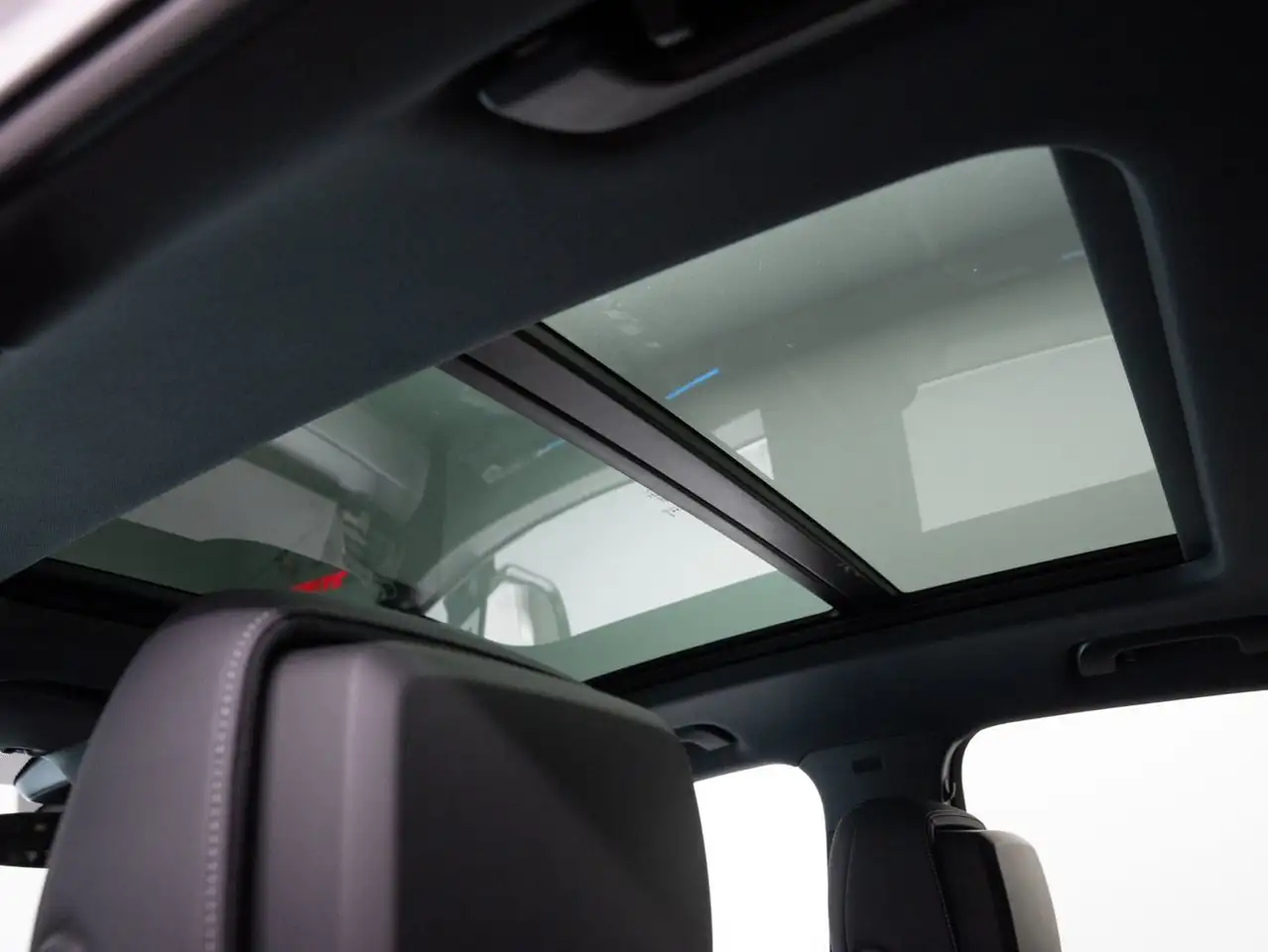 Audi Q3 - Image 9