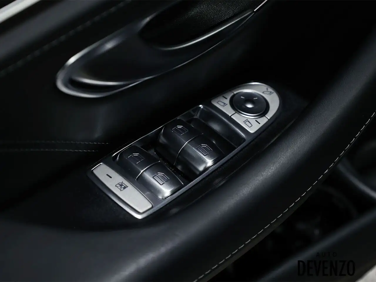 Mercedes-Benz E-Class - Image 15
