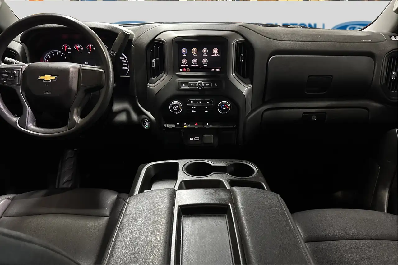 Chevrolet Silverado 1500 - Image 23