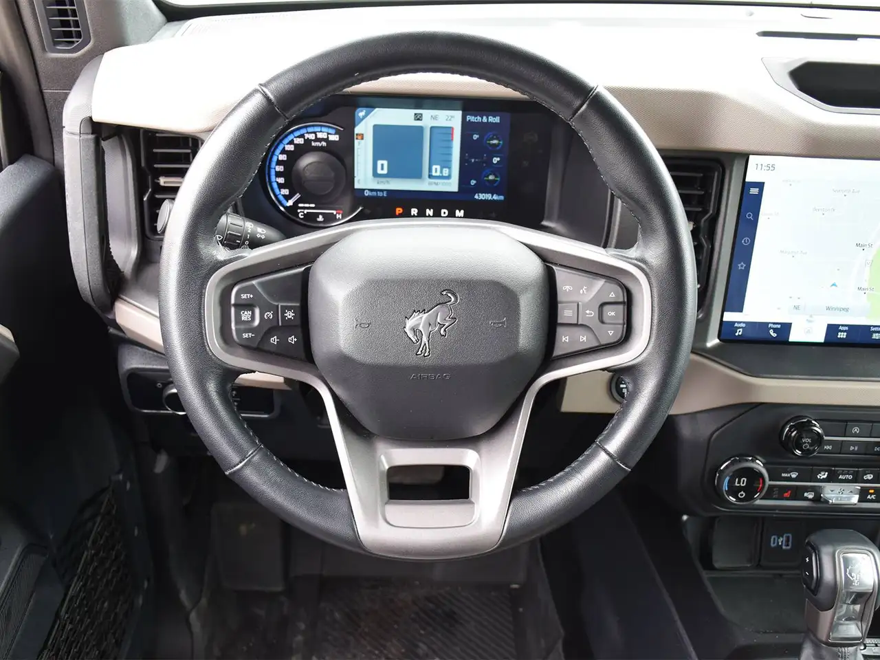 Ford Bronco - Image 16