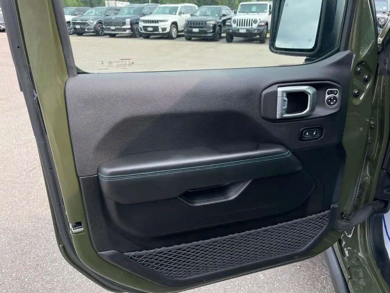 Jeep Wrangler - Image 9