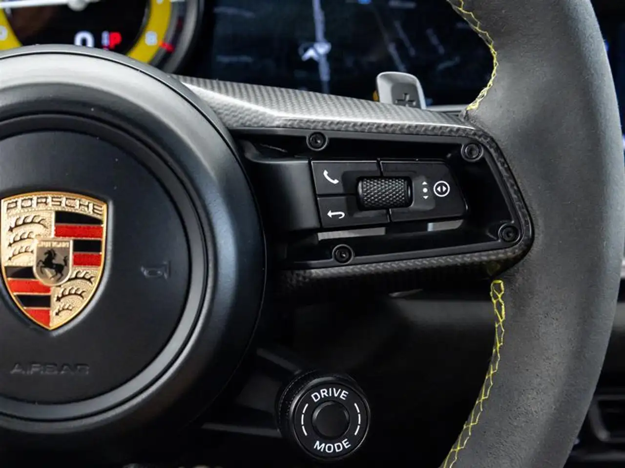 Porsche 911 - Image 13
