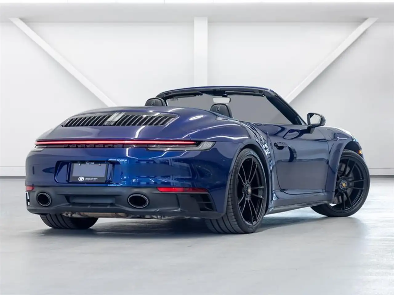 Porsche 911 - Image 5
