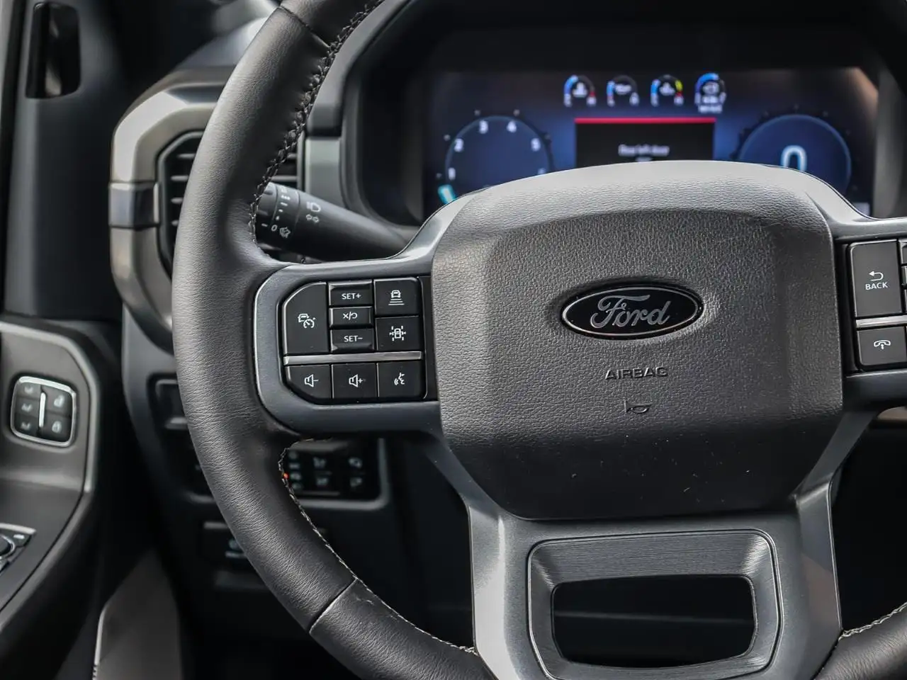 Ford F-150 - Image 13