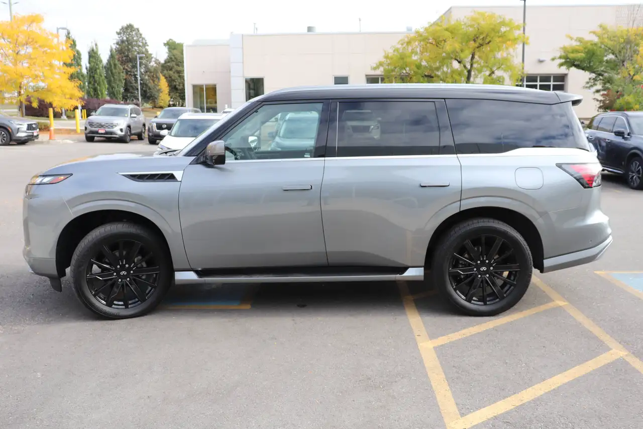 Infiniti QX80 - Image 4