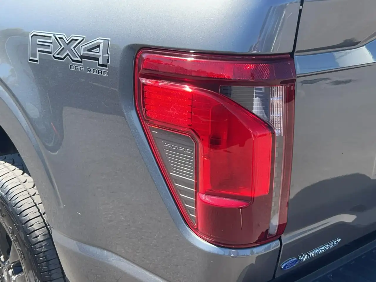 Ford F-150 - Image 12