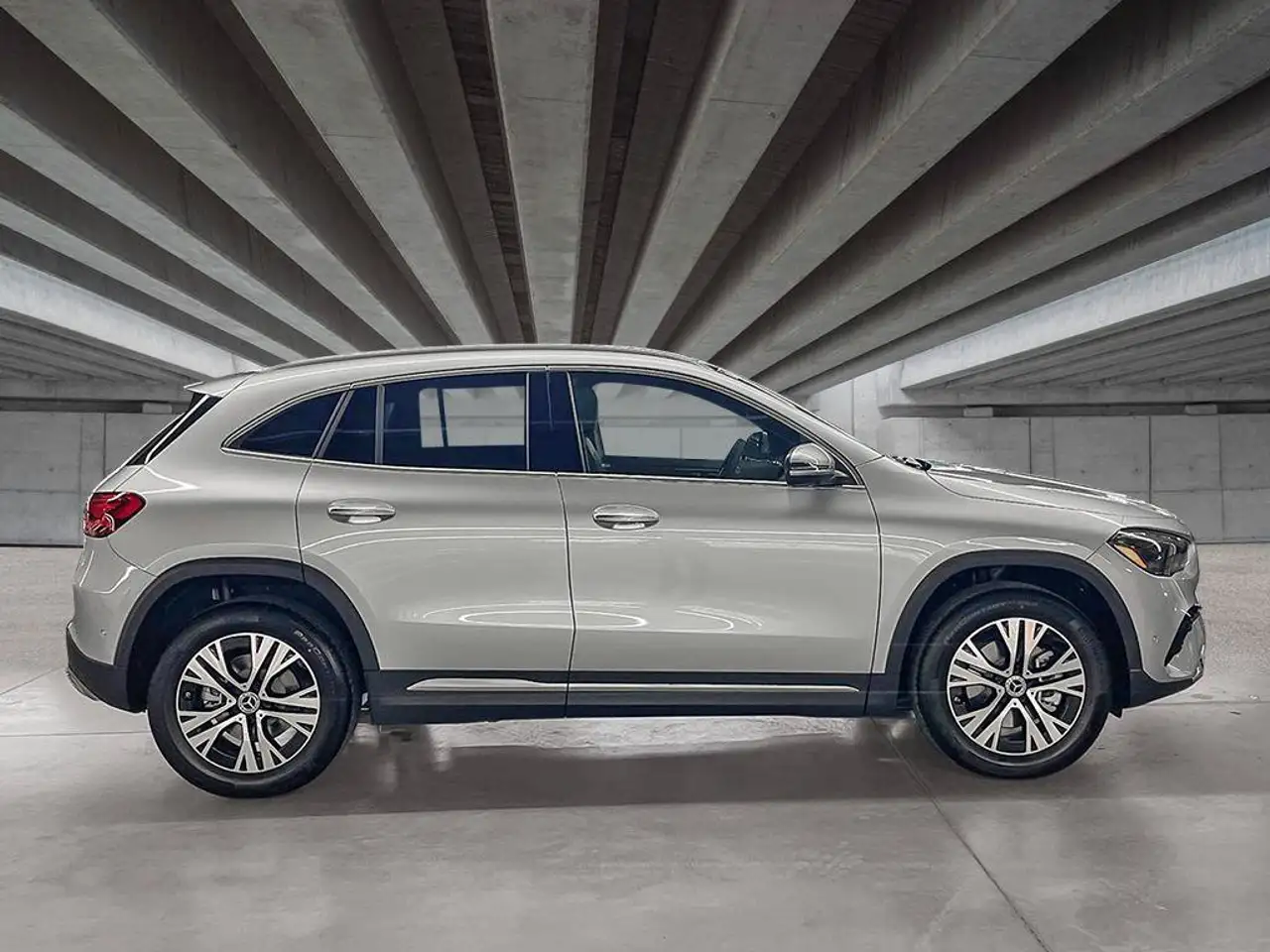Mercedes-Benz GLA - Image 6