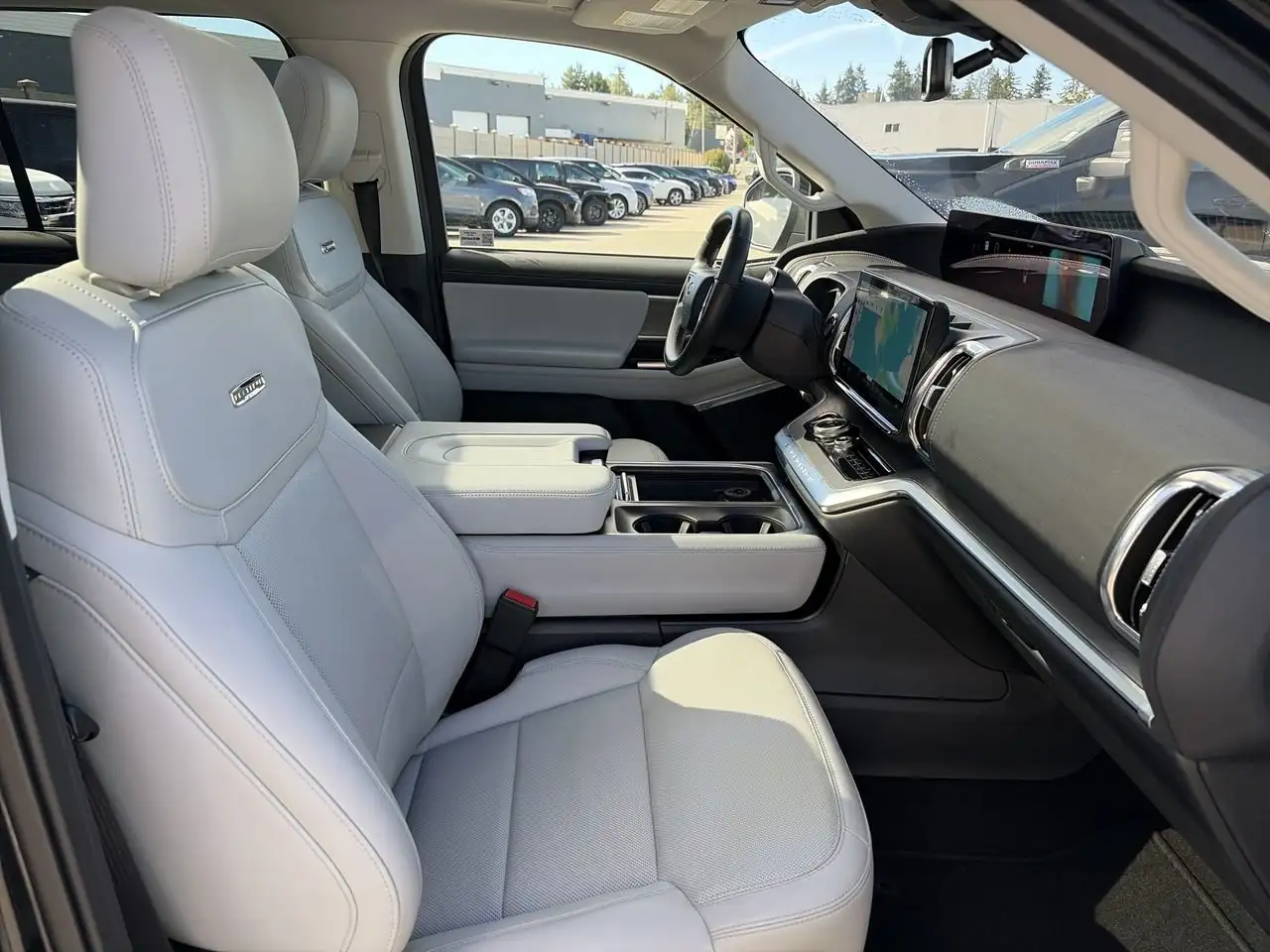 Ford Expedition - Image 39