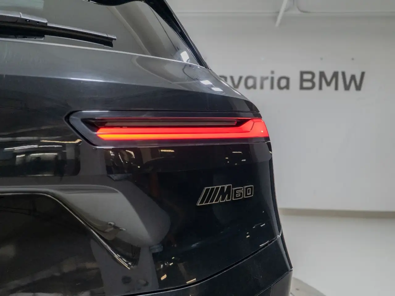 BMW iX - Image 9