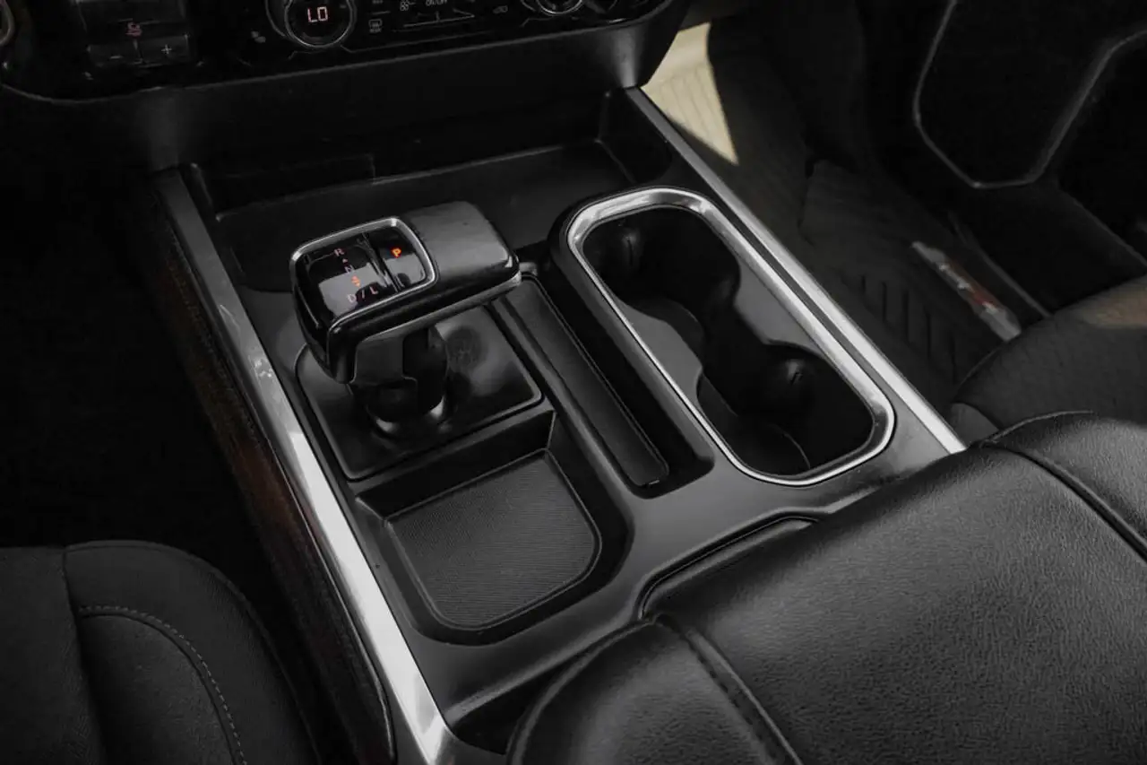 Chevrolet Silverado 1500 - Image 27