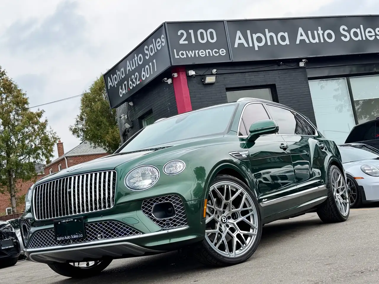 Bentley Bentayga - Image 50