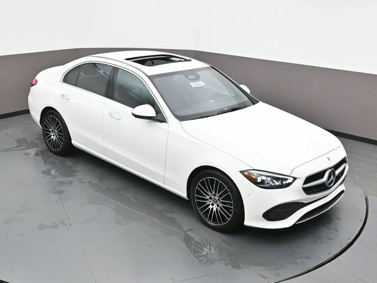 Mercedes-Benz C-Class - Image 30