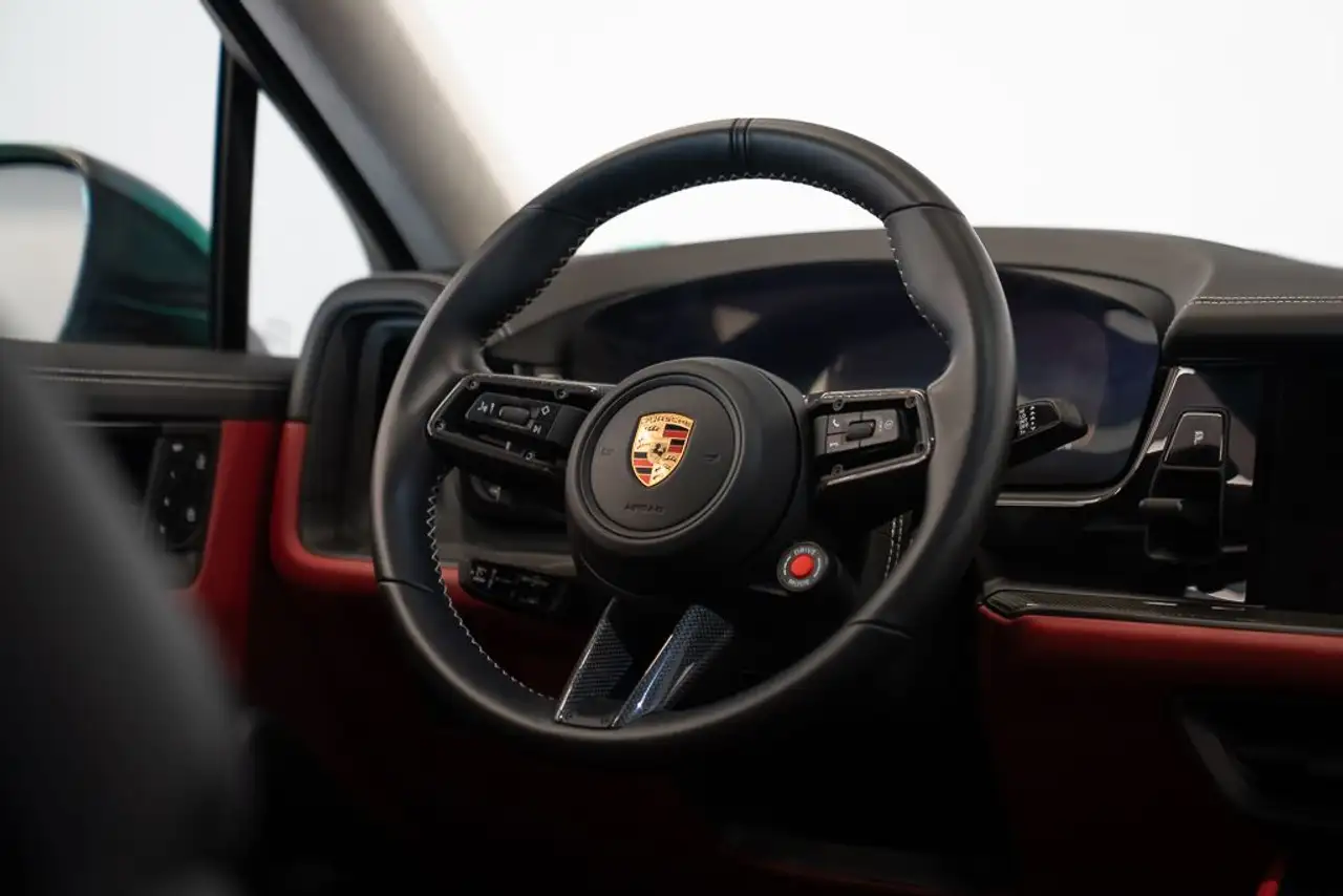 Porsche Cayenne - Image 11