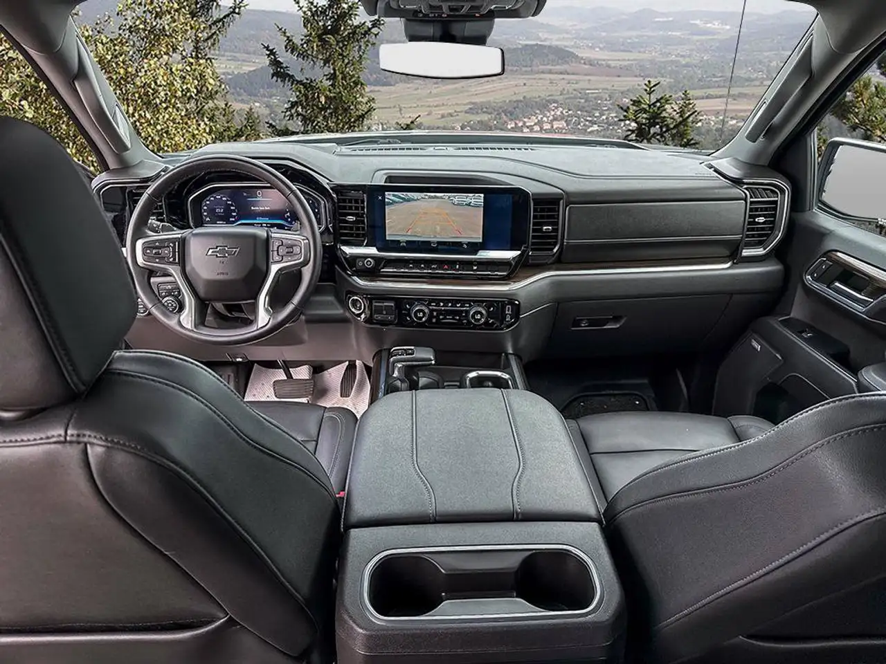 Chevrolet Silverado 1500 - Image 18