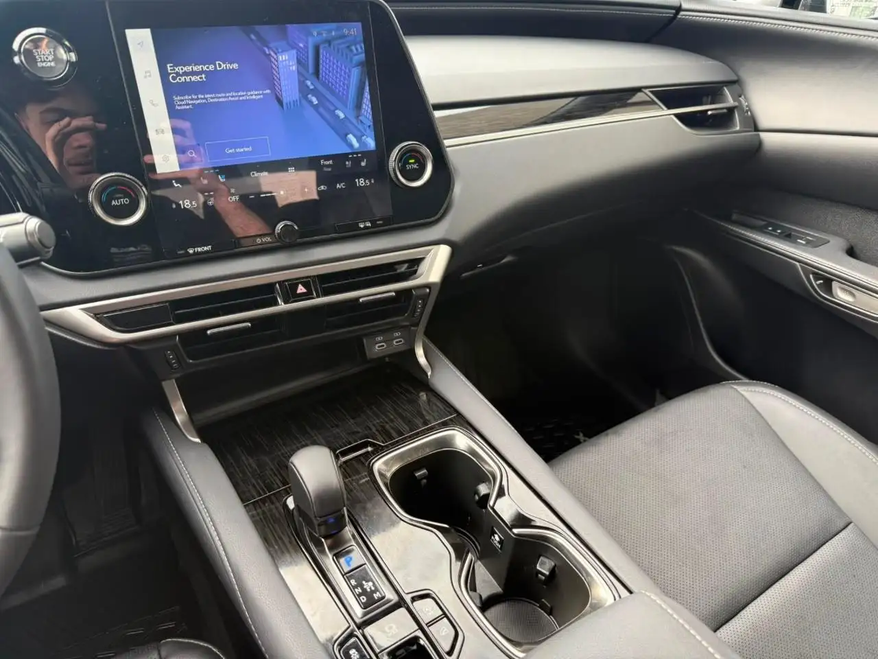 Lexus RX 350 - Image 18
