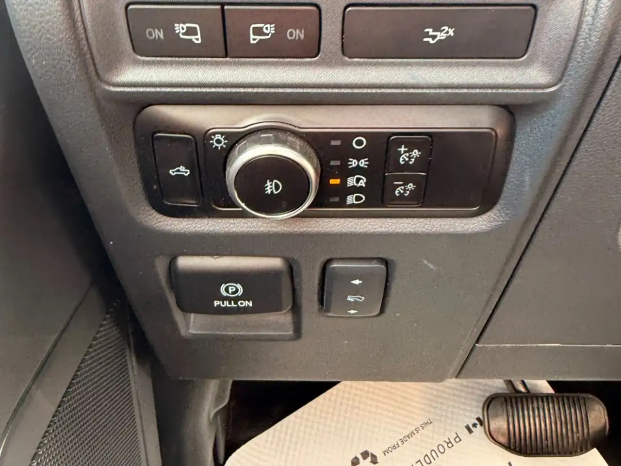 Ford F-150 - Image 17
