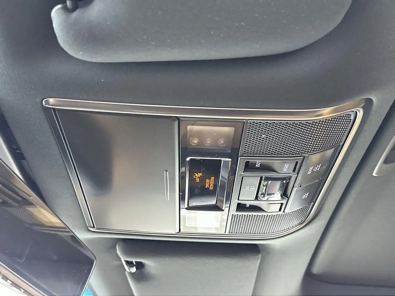 Lexus LX - Image 9