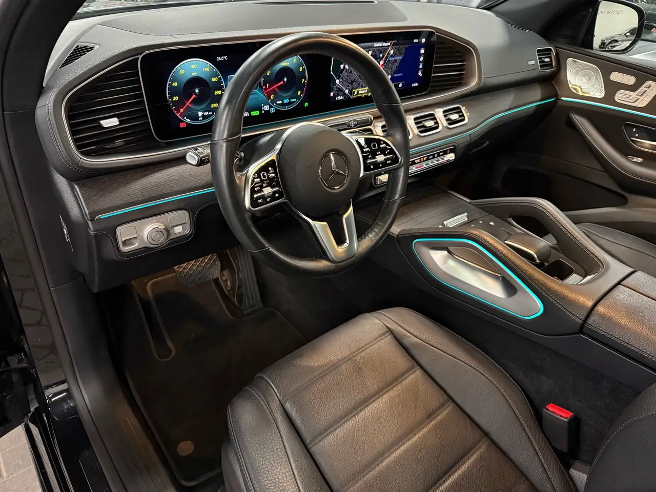 Mercedes-Benz GLE - Image 13