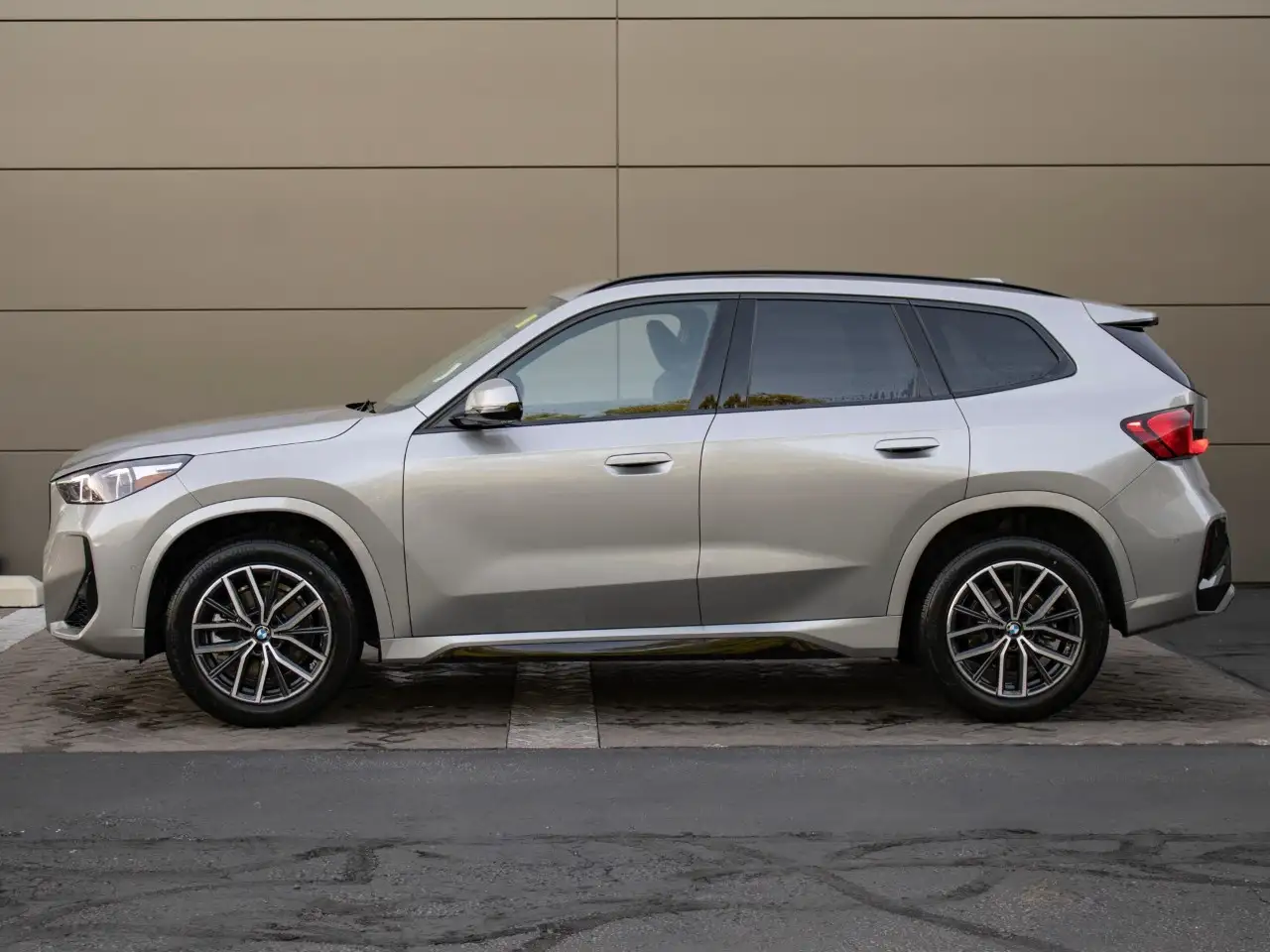 BMW X1 - Image 3
