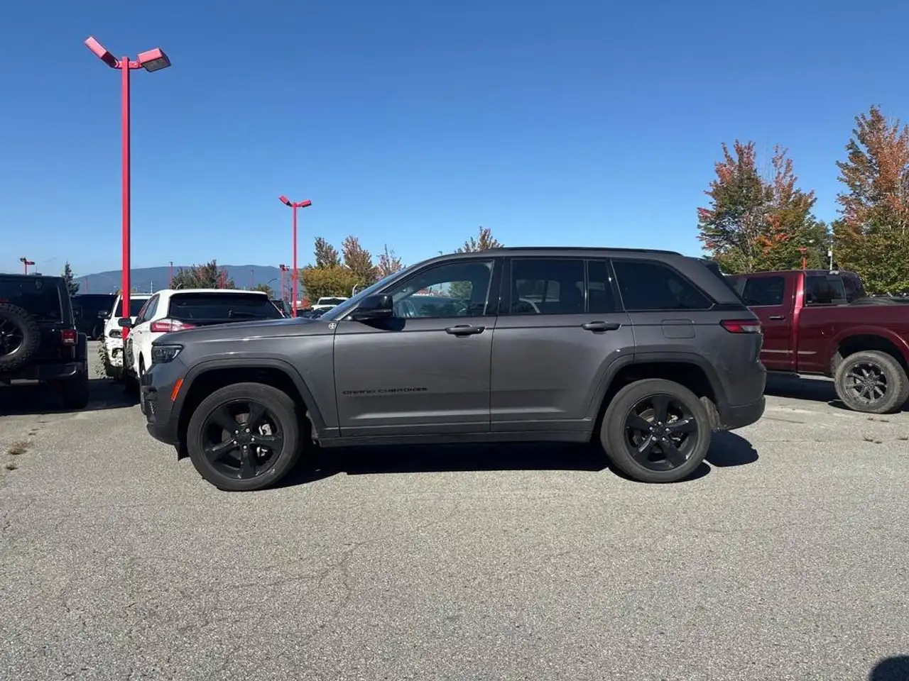 Jeep Grand Cherokee - Image 4