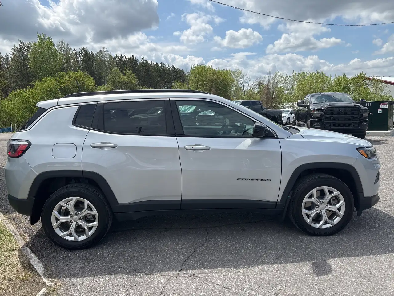 Jeep Compass - Image 8