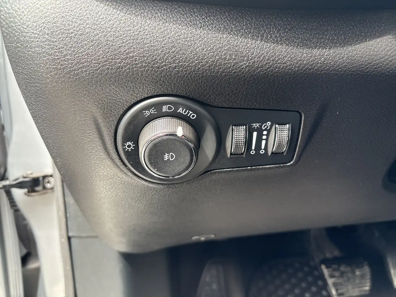 Jeep Compass - Image 16