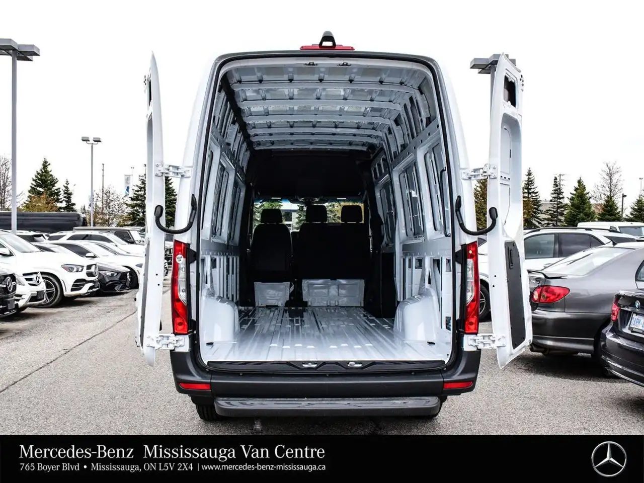 Mercedes-Benz Sprinter - Image 24