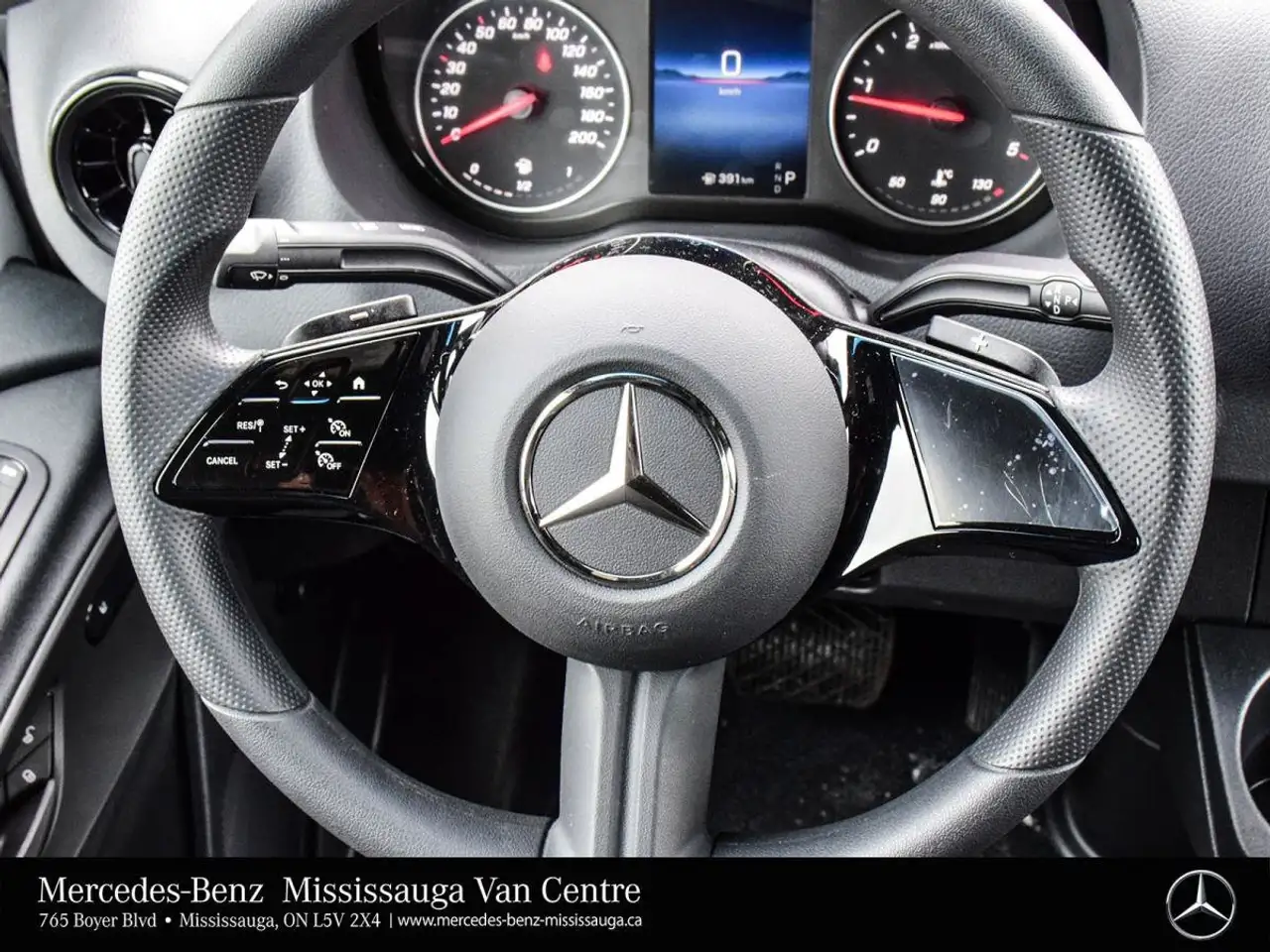Mercedes-Benz Sprinter - Image 17