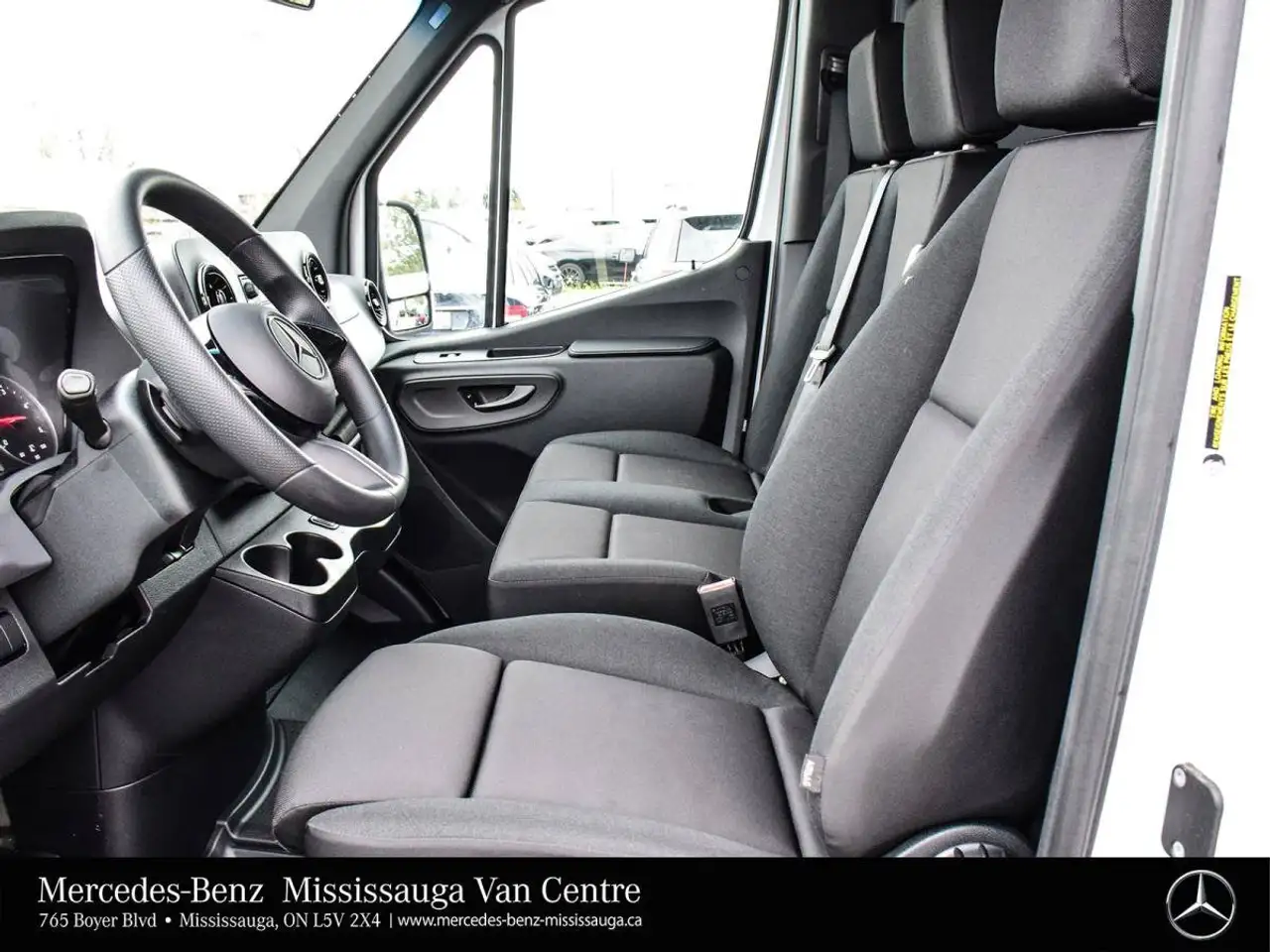 Mercedes-Benz Sprinter - Image 10