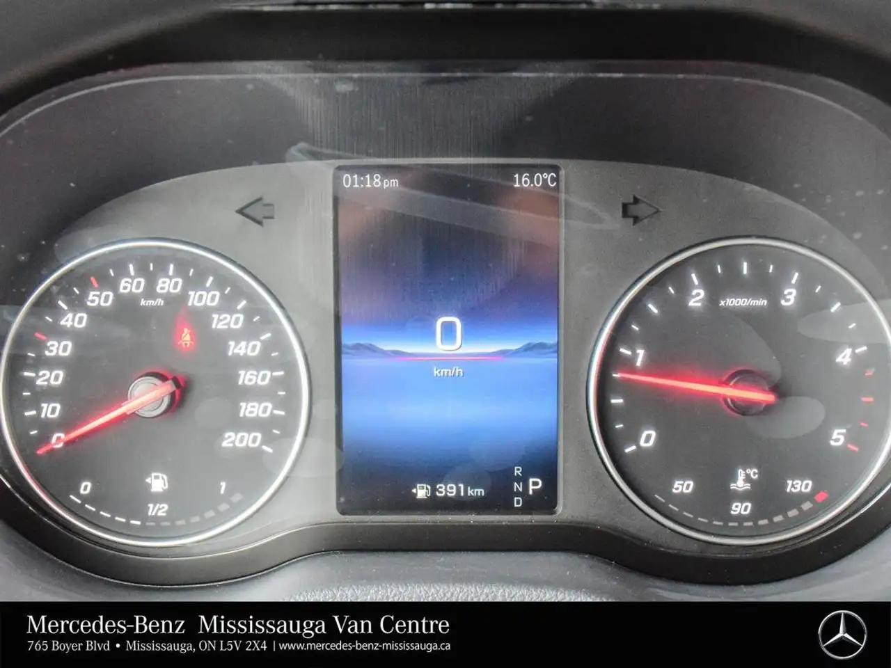 Mercedes-Benz Sprinter - Image 19