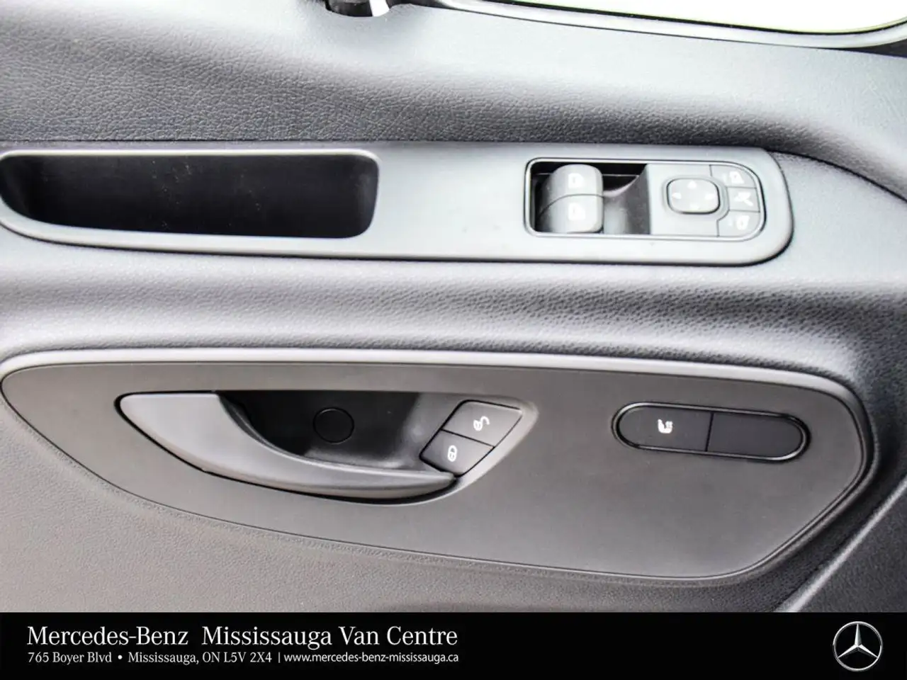 Mercedes-Benz Sprinter - Image 12