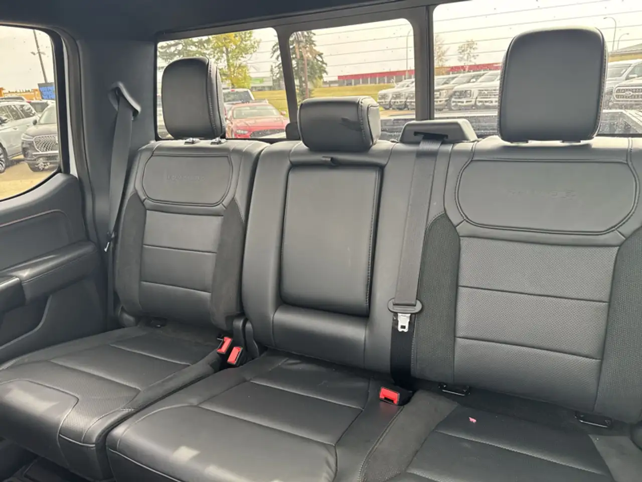 Ford F-150 - Image 25