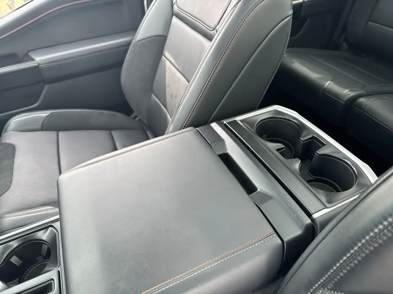 Ford F-150 - Image 23