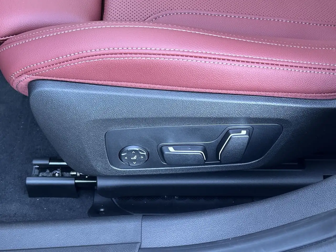 BMW 3 Series - Image 20