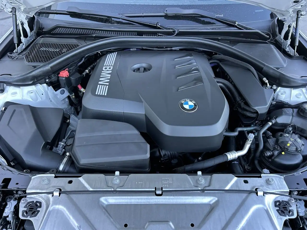 BMW 3 Series - Image 34