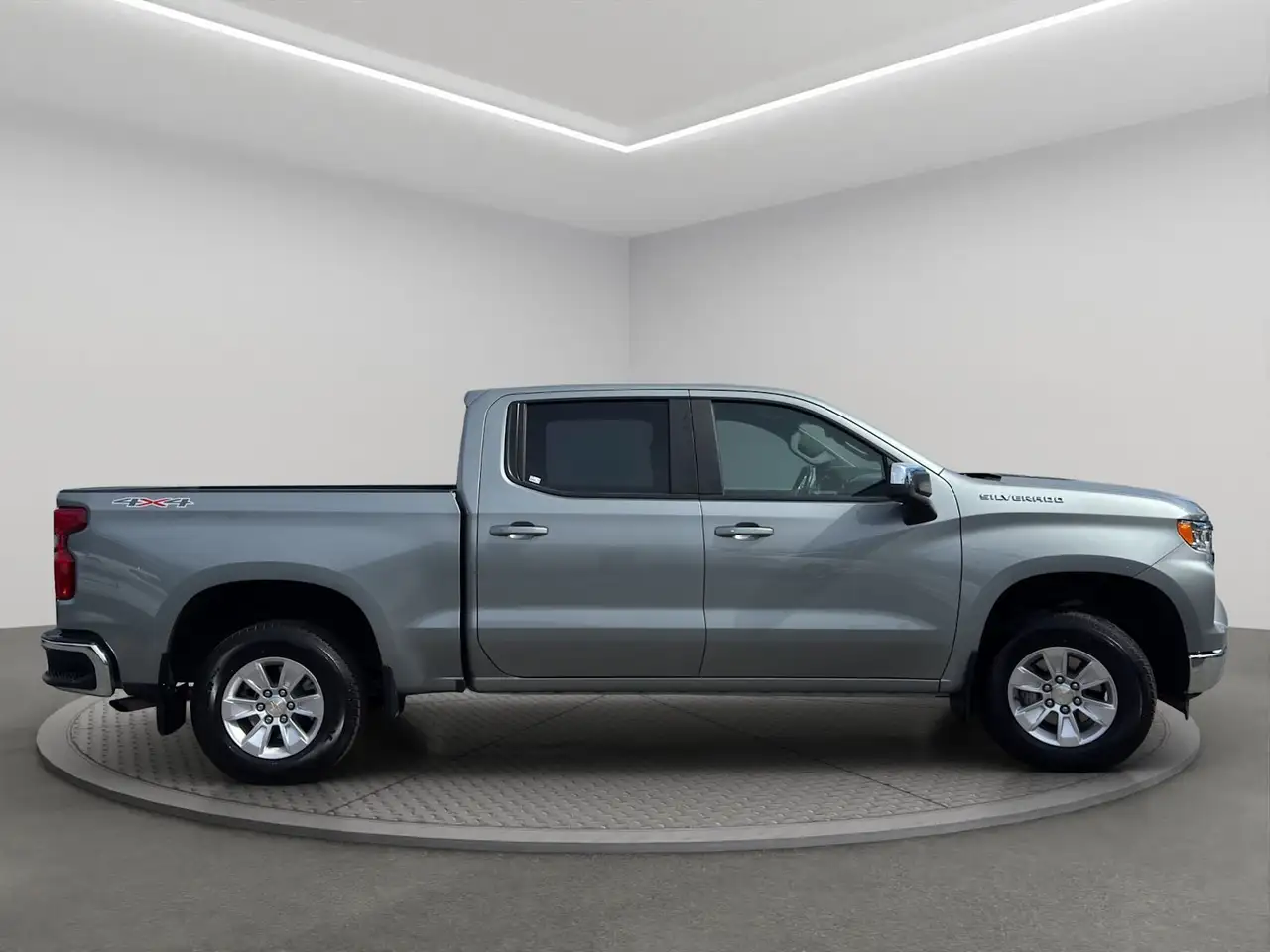 Chevrolet Silverado 1500 - Image 3