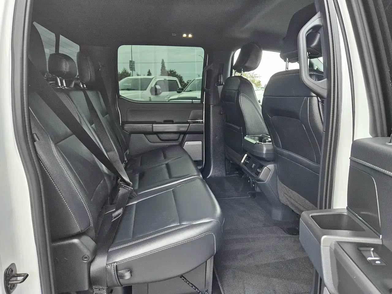 Ford F-150 - Image 26