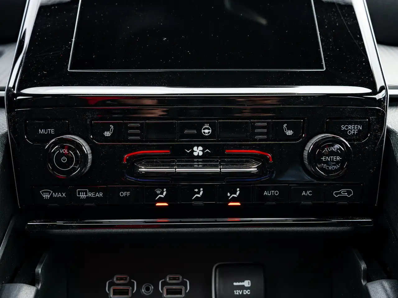 Jeep Grand Cherokee - Image 31