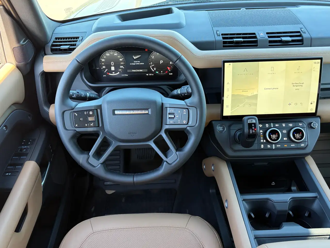 Land Rover Defender - Image 13