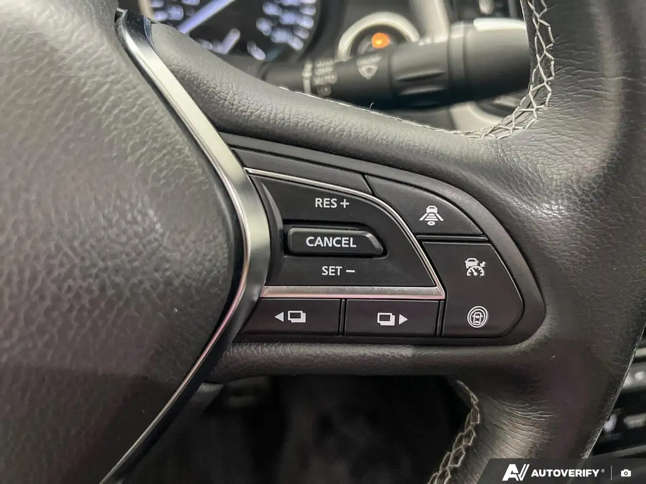 Infiniti Q50 - Image 18
