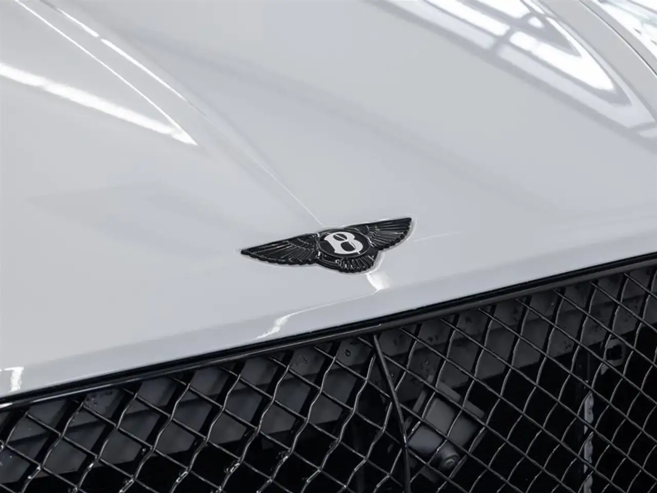 Bentley Bentayga - Image 45