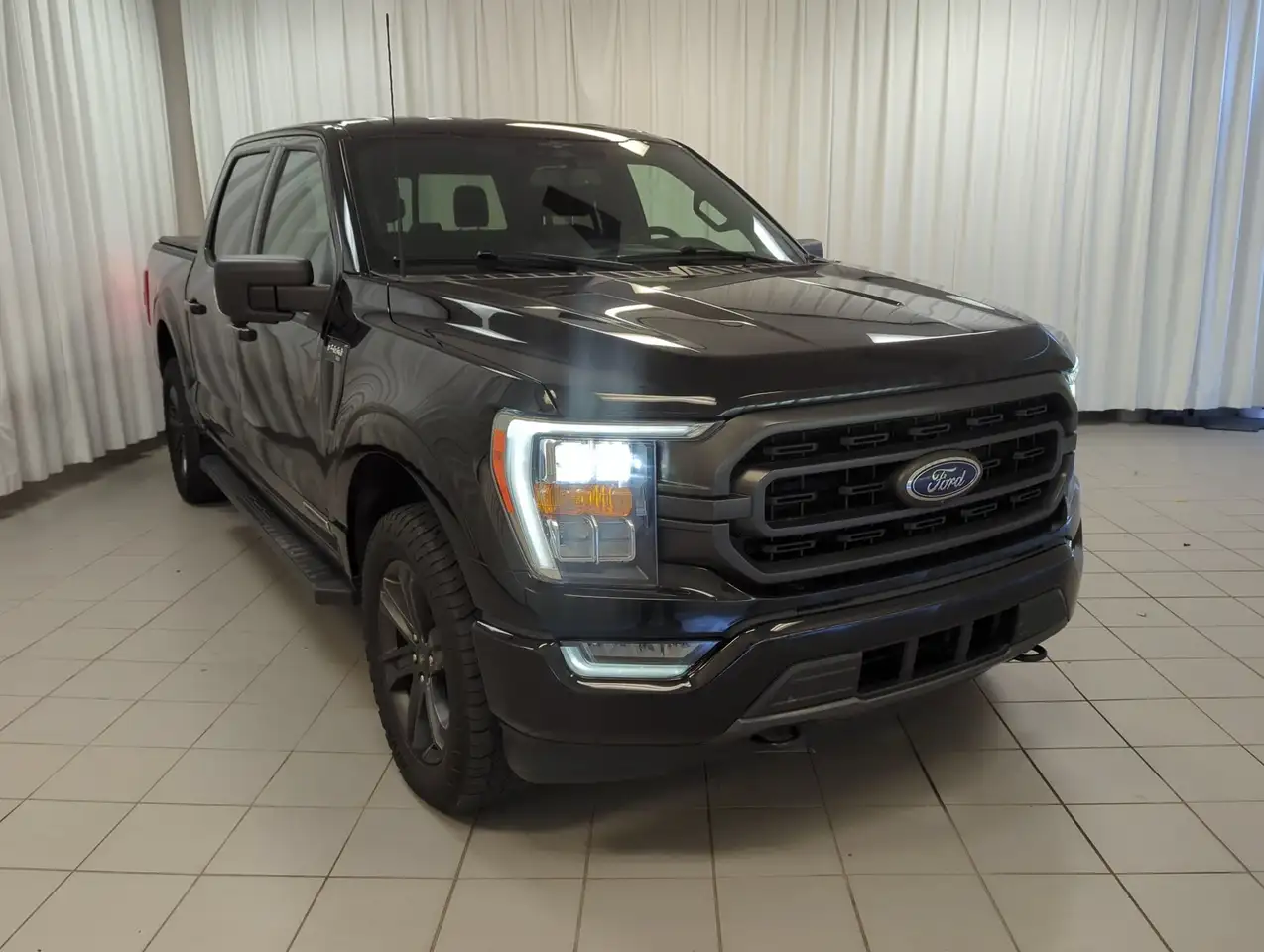 Ford F-150 - Image 2